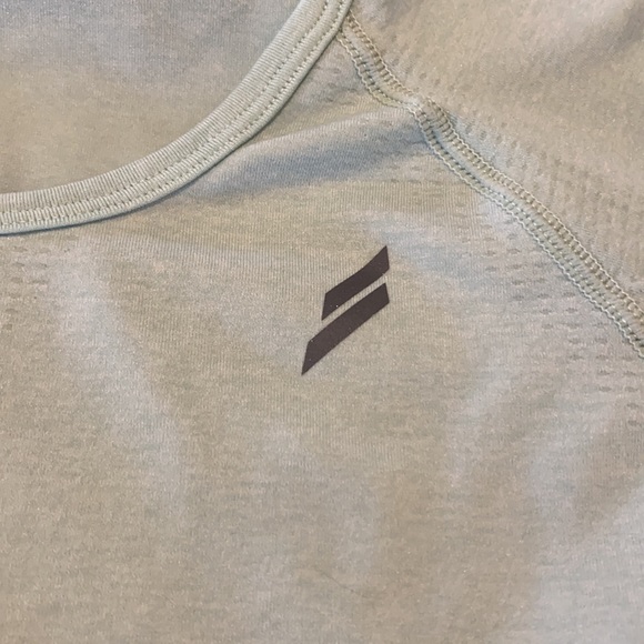 DOYOUEVEN Crop Top - Picture 3 of 5